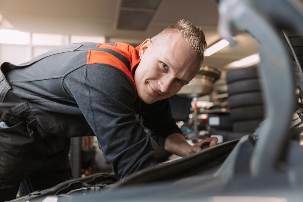 Common Image dinesten_images_1765784335.jpg Uitlijnen | Auto Toonder