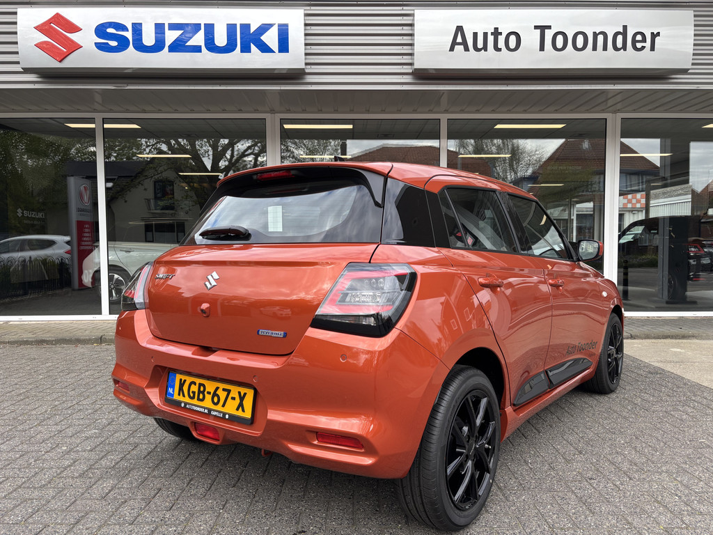 Suzuki Swift 1.2 Comfort Smart Hybrid Black Orange Edition/2250 korting 48533691-3.jpg | Auto Toonder