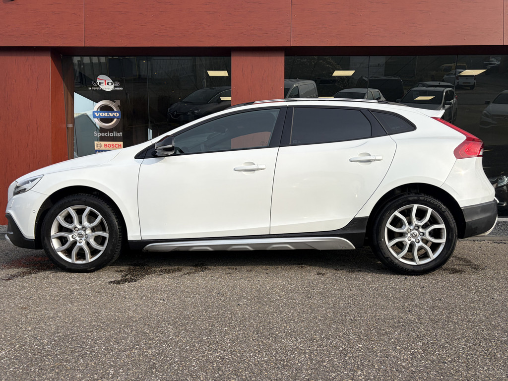Volvo V40 Cross Country 2.0 T4 Summum AUTOMAAT | LEER | TREKHAAK | STYLING PACK | PANO | MEMORY 52322537-0.jpg | Auto Toonder