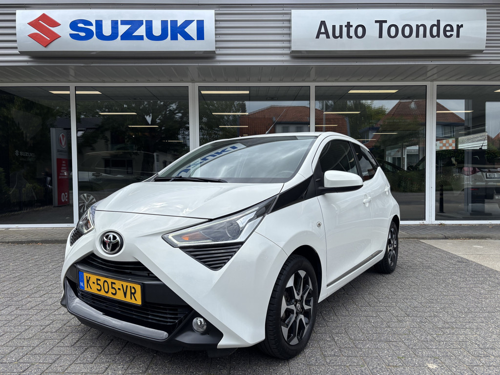 Toyota Aygo 1.0 VVTi X-Joy/Camera/Carplay/Climate-control 54142629-1.jpg | Auto Toonder