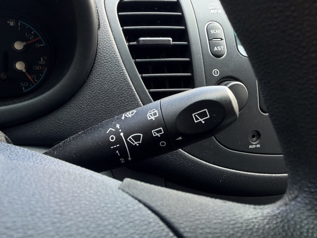 Hyundai i10 1.1 Active | Nieuwe APK | Radio | Meeneemprijs 55103758-13.jpg | Auto Toonder