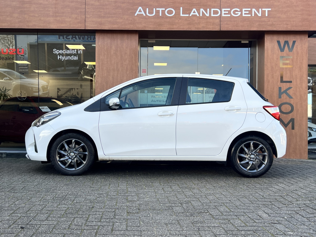 Toyota Yaris 1.5 VVT-i Comfort | Trekhaak | LM velgen | Bluetooth | Radio 53534256-0.jpg | Auto Toonder